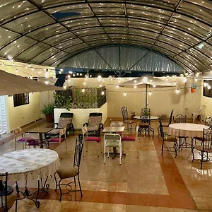 La Rosario Albergue